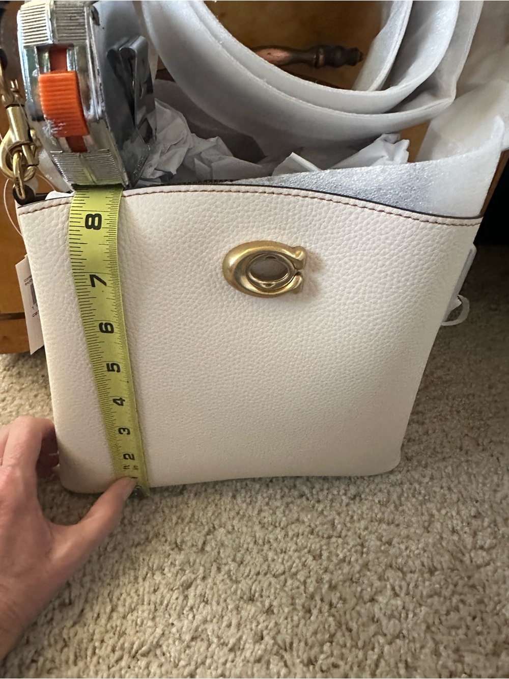 NWT Willow Bucket Bag in the color Chalk! - Picture 8 of 9